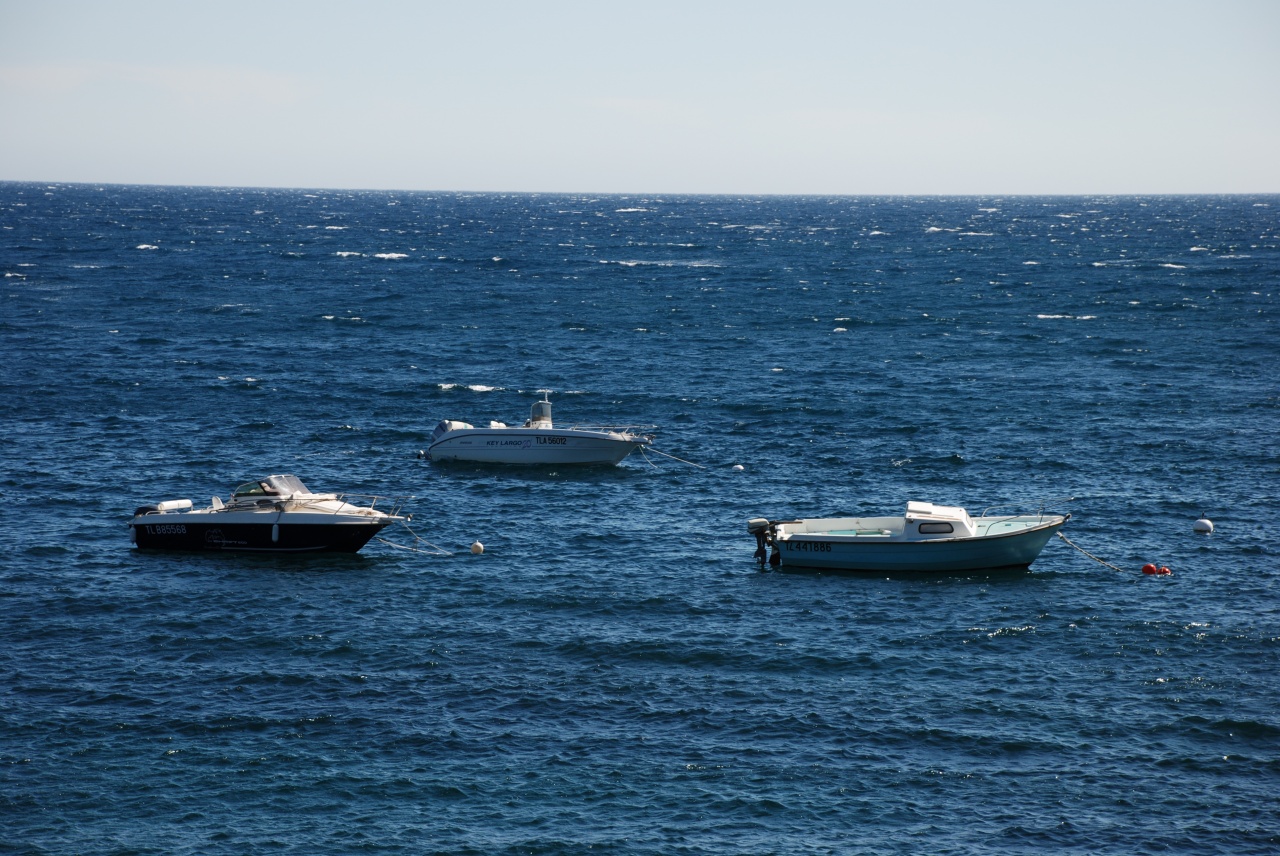 quelques bateaux devant la maison dont le nôtre
